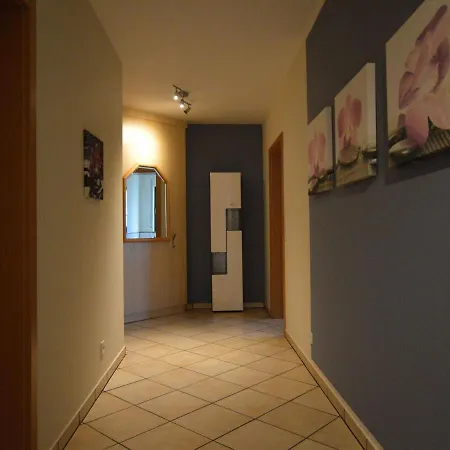 شقة Spacious With Garden In Germany