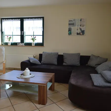 Spacious With Garden In Germany