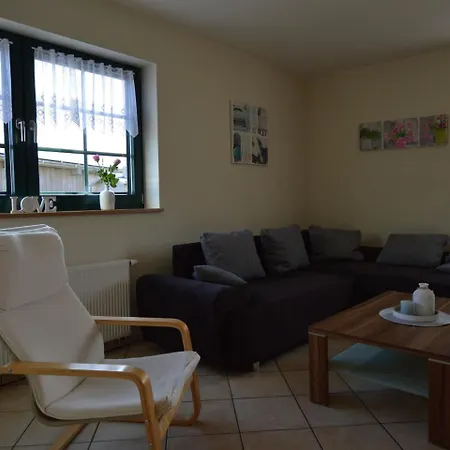 Spacious With Garden In Germany *