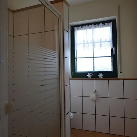 Spacious With Garden In Germany شقة Welschbillig